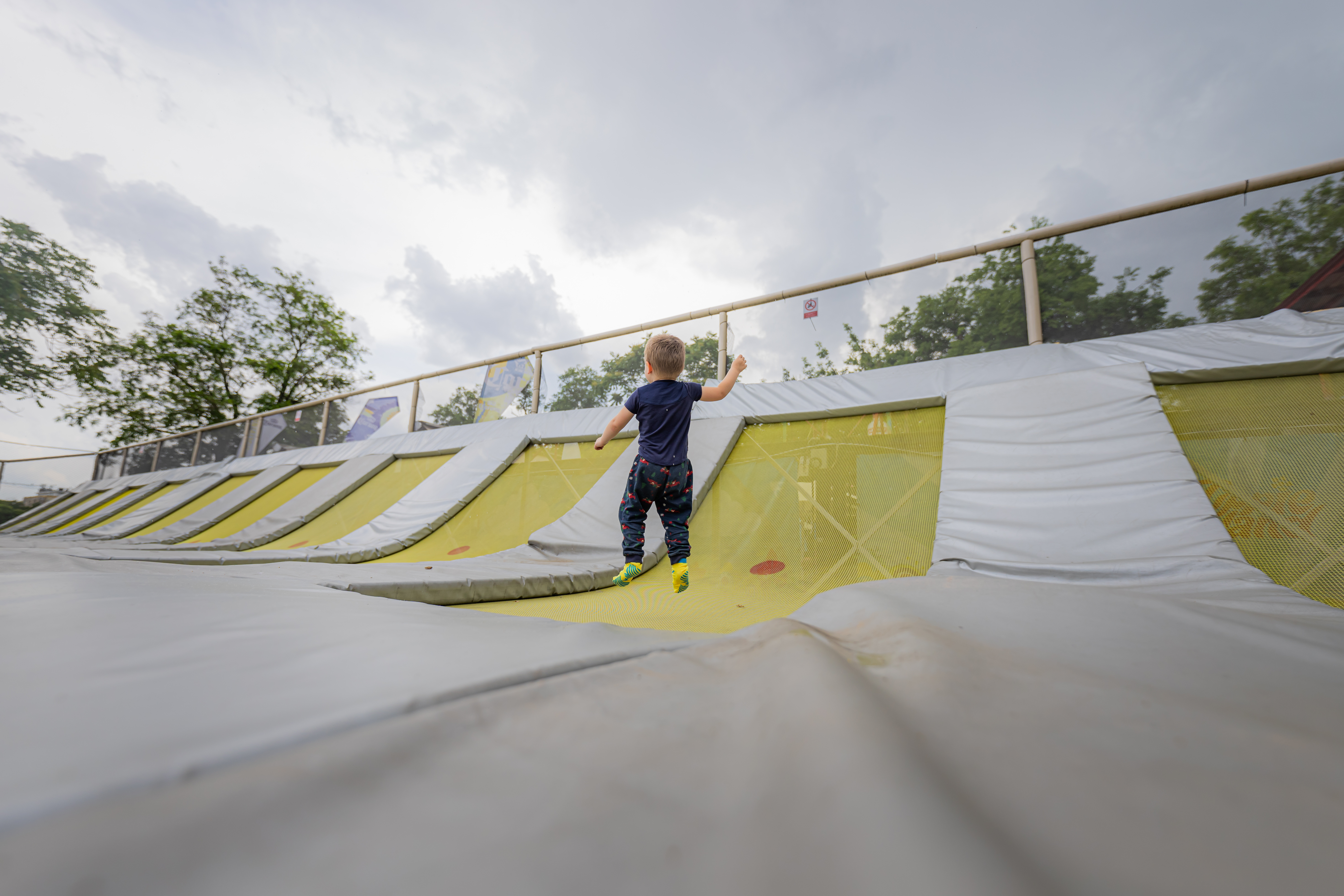 Wonder Island trampoline