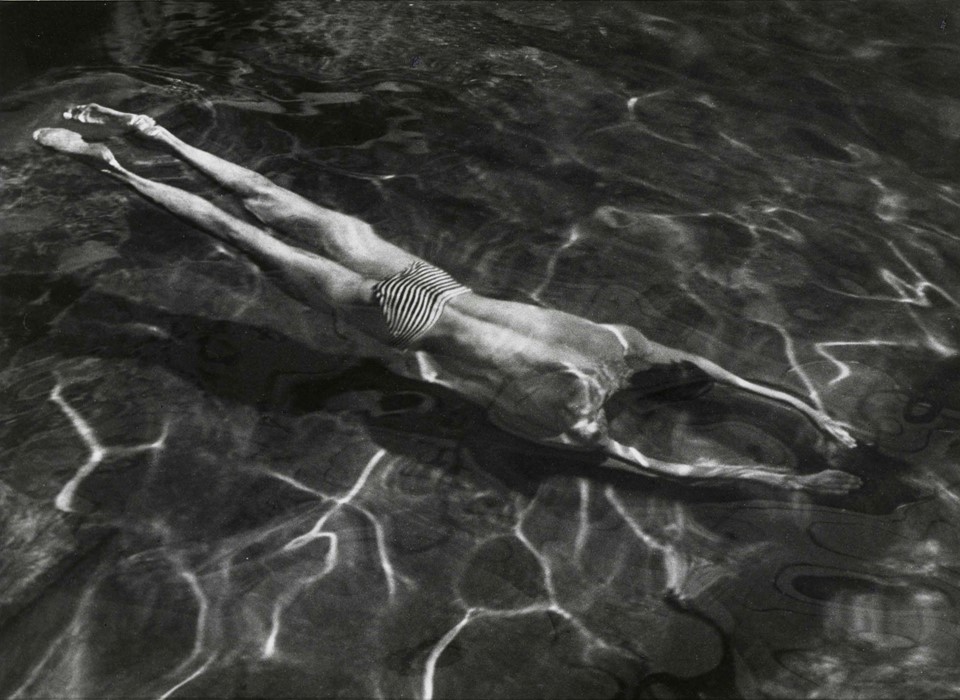 André Kertész: Underwater Swimmer, Esztergom