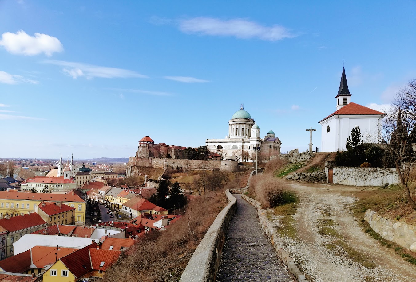 St Thomas Hil, Esztergom