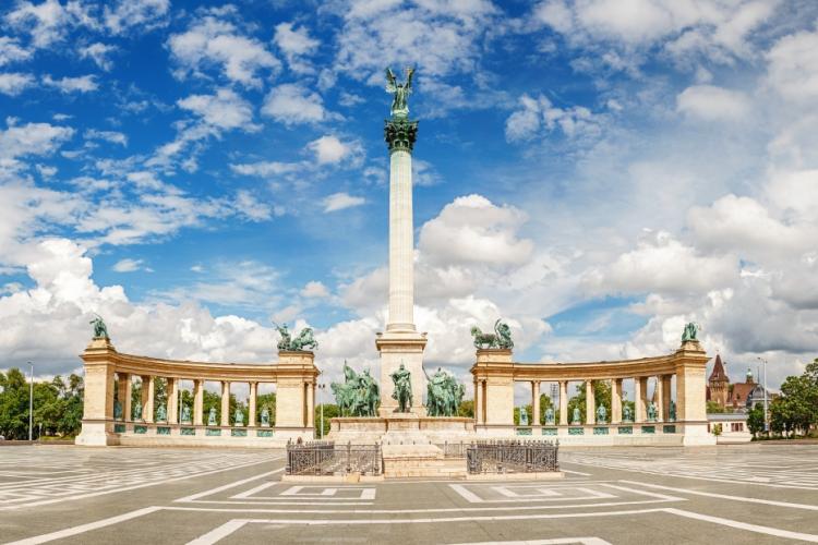 Heroes Square