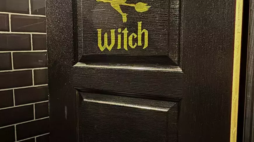 the magic budapest restroom